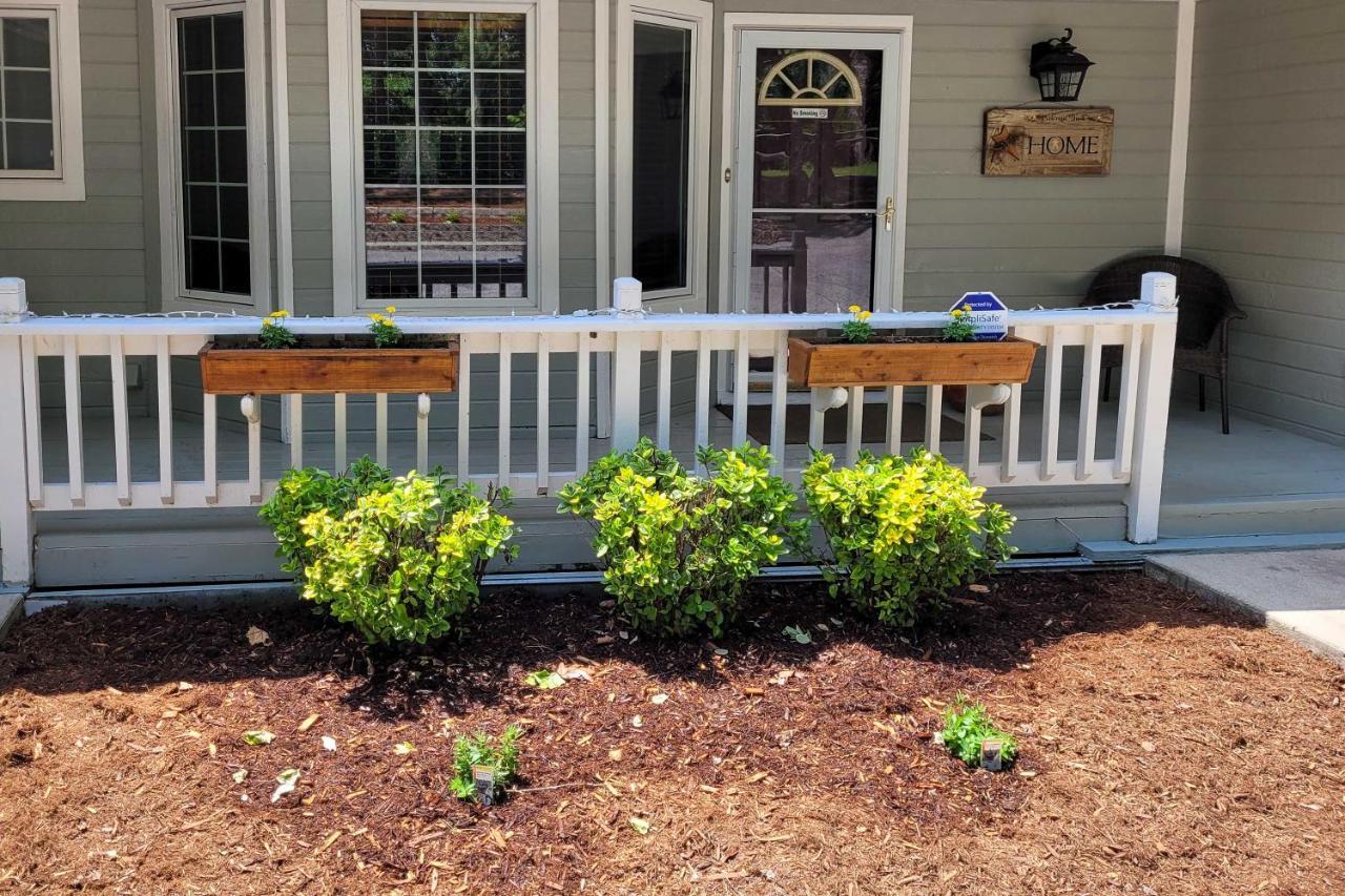 Beautiful Ozark Oasis With Deck Walk To Beaver Lake Rogers Exterior photo